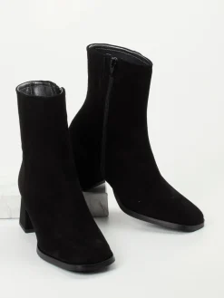 – Stiefeletten aus Veloursleder*Maripé Online