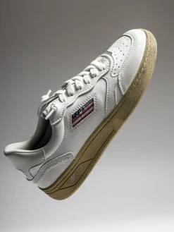 – Retro-Sneaker aus Kalbleder in*MRP Hot