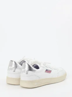 – Retro-Sneaker aus Kalbleder in*MRP Hot