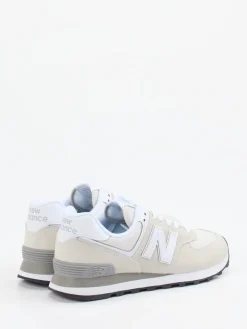 – Retro-Sneaker aus Veloursleder und Mesh*New Balance Discount