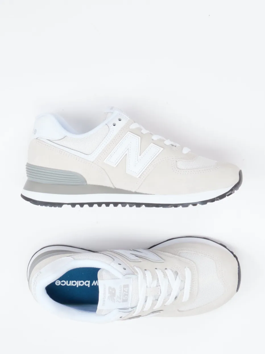 – Retro-Sneaker aus Veloursleder und Mesh*New Balance Discount