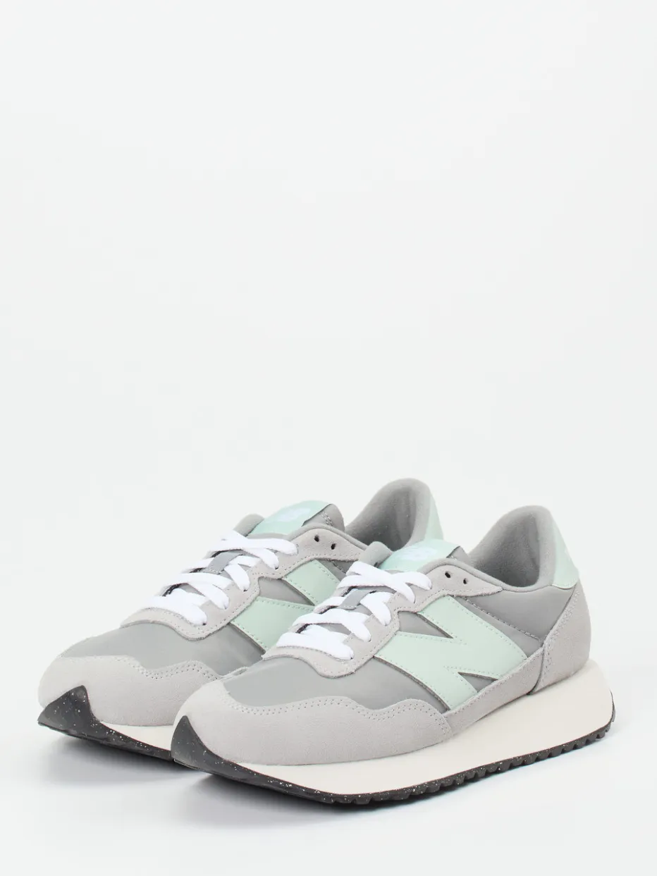 Damen New Balance – Retro-Sneaker aus Textil und Veloursleder