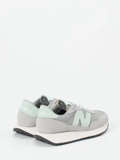 Damen New Balance – Retro-Sneaker aus Textil und Veloursleder