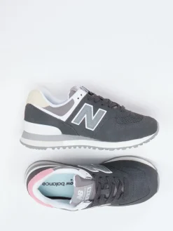 – Retro-Sneaker aus Veloursleder anthrazit*New Balance Online