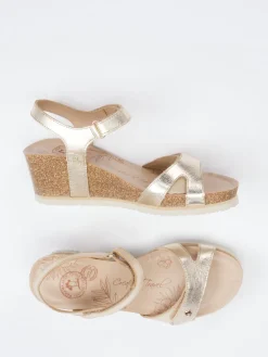 Damen Panama Jack – Keilsandalette aus Metallicleder goldfarben