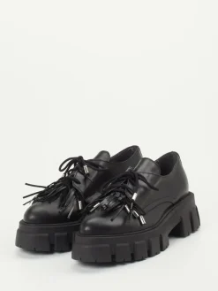 – Chunky Derbys aus Kalbleder in*Papucei Hot