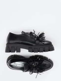 – Chunky Derbys aus Kalbleder in*Papucei Hot