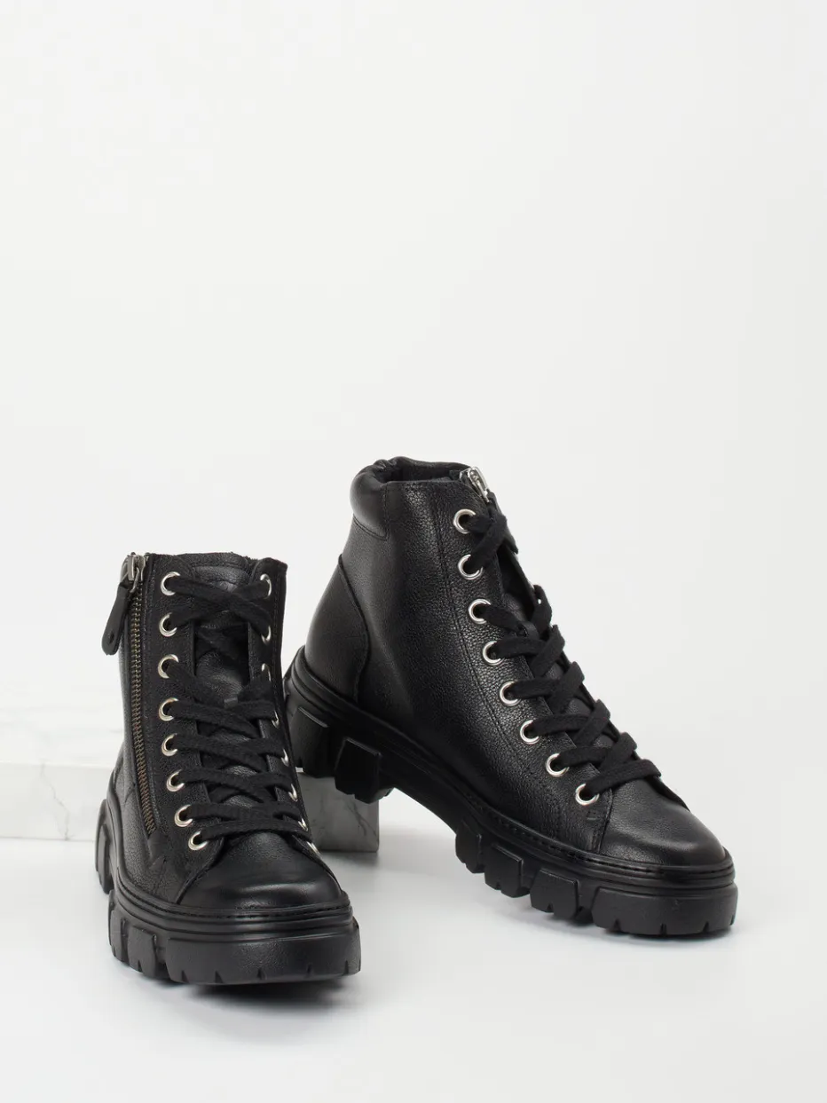 – Schnürboots aus Kalbleder*Paul Green Best