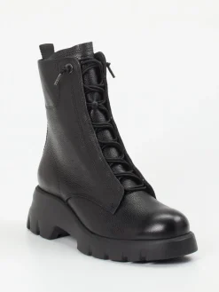 – Schnürboots aus Kalbleder*Paul Green Outlet