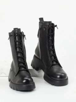 – Schnürboots aus Kalbleder*Paul Green Outlet