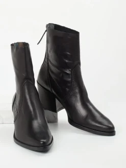 – Stiefelette aus Kalbleder in*Paul Green