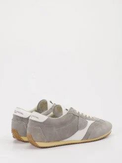 – Sneaker aus Veloursleder hell*Philippe Model Discount