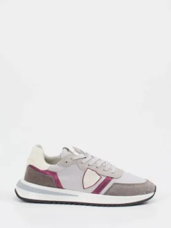 – Sneaker aus Veloursleder*Philippe Model