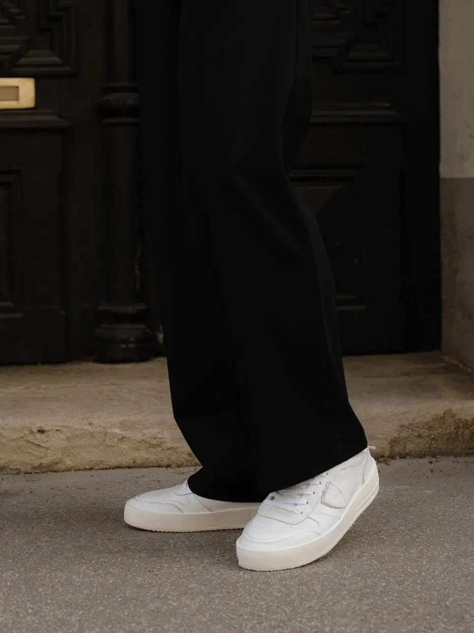 – Sneaker aus Kalbleder in*Philippe Model