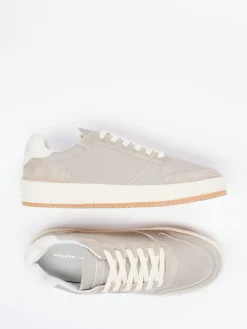 – Sneaker aus Kalbleder und Veloursleder*Philippe Model