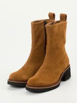 – Ankle Boots aus Veloursleder Cognac*Piedi Nudi Sale