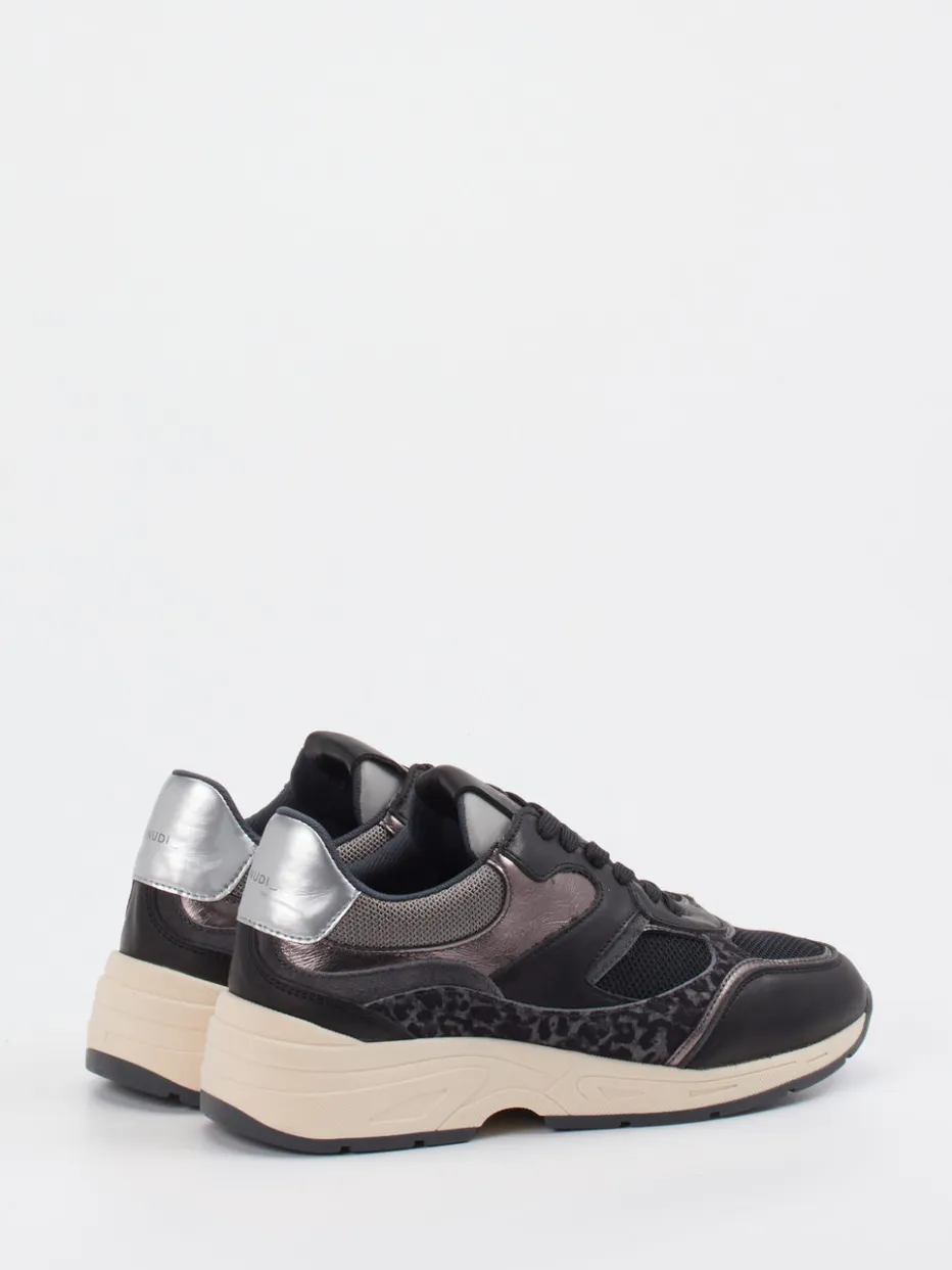 – Chunky Sneaker aus Veloursleder*Piedi Nudi