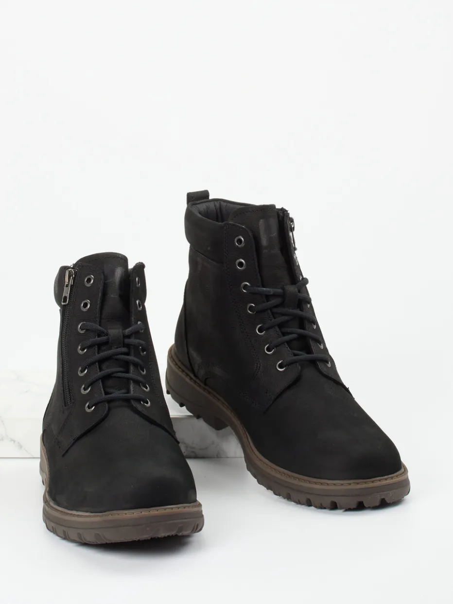 – Outdoor-Boots aus Nubukleder*Pius Gabor