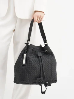 – Bucket Bag aus Flechtleder*Pons Quintana New