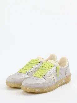 Damen Premiata – Sneaker aus Metallicleder in Hellgrau