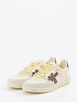 – Sneaker aus Velourleder in Cremeweiß*Premiata Hot