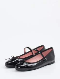 – Mary Jane Ballerinas aus Lackleder*Pretty Ballerinas