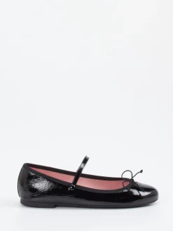 – Mary Jane Ballerinas aus Lackleder*Pretty Ballerinas