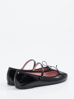– Mary Jane Ballerinas aus Lackleder*Pretty Ballerinas
