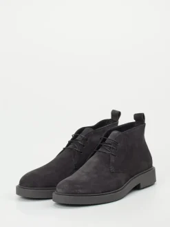 – Desert Boots aus Veloursleder*Ralph Harrison