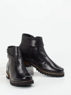 – Stiefeletten aus Lammleder*Ralph Harrison Online