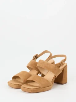 – Sandalen aus Nubukleder cognac*Regarde Le Ciel Online
