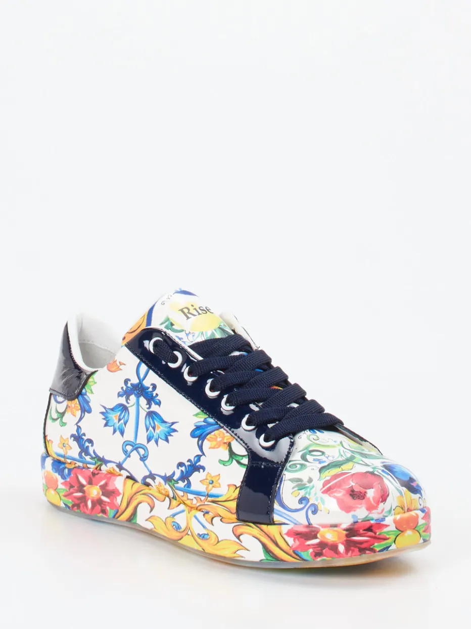 – Sneaker aus geprägtem Leder mit Barockprint*Rise Sale