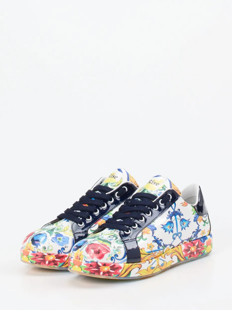 – Sneaker aus geprägtem Leder mit Barockprint*Rise Sale