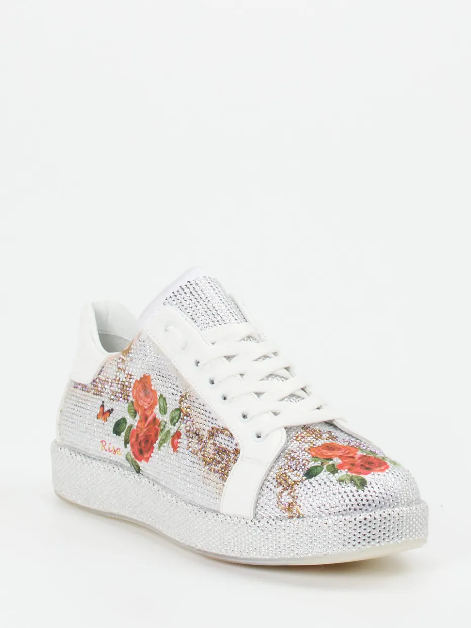 – Sneaker aus Metallicleder mit Strassdetails*Rise Outlet