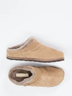 – Lammfell-Hausschuh aus Veloursleder sandbeige*Rohde Best