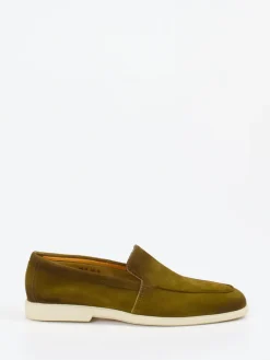 – Loafer aus Veloursleder in Oliv*Santoni New