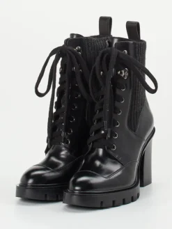 Damen Santoni – Schnürstiefelette aus Hochglanzleder Schwarz