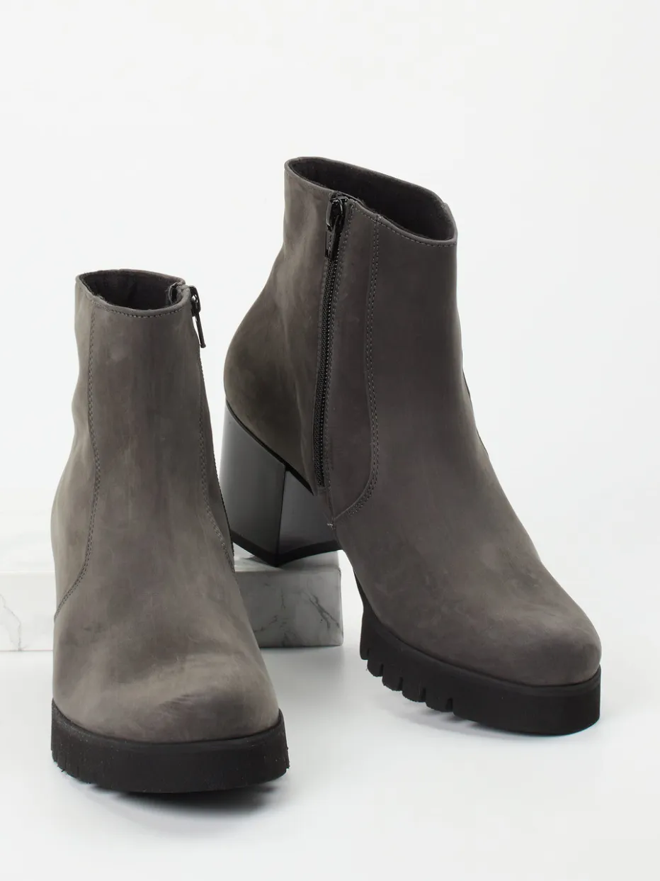 Damen Semler – Blockabsatz-Stiefelette aus Nubukleder