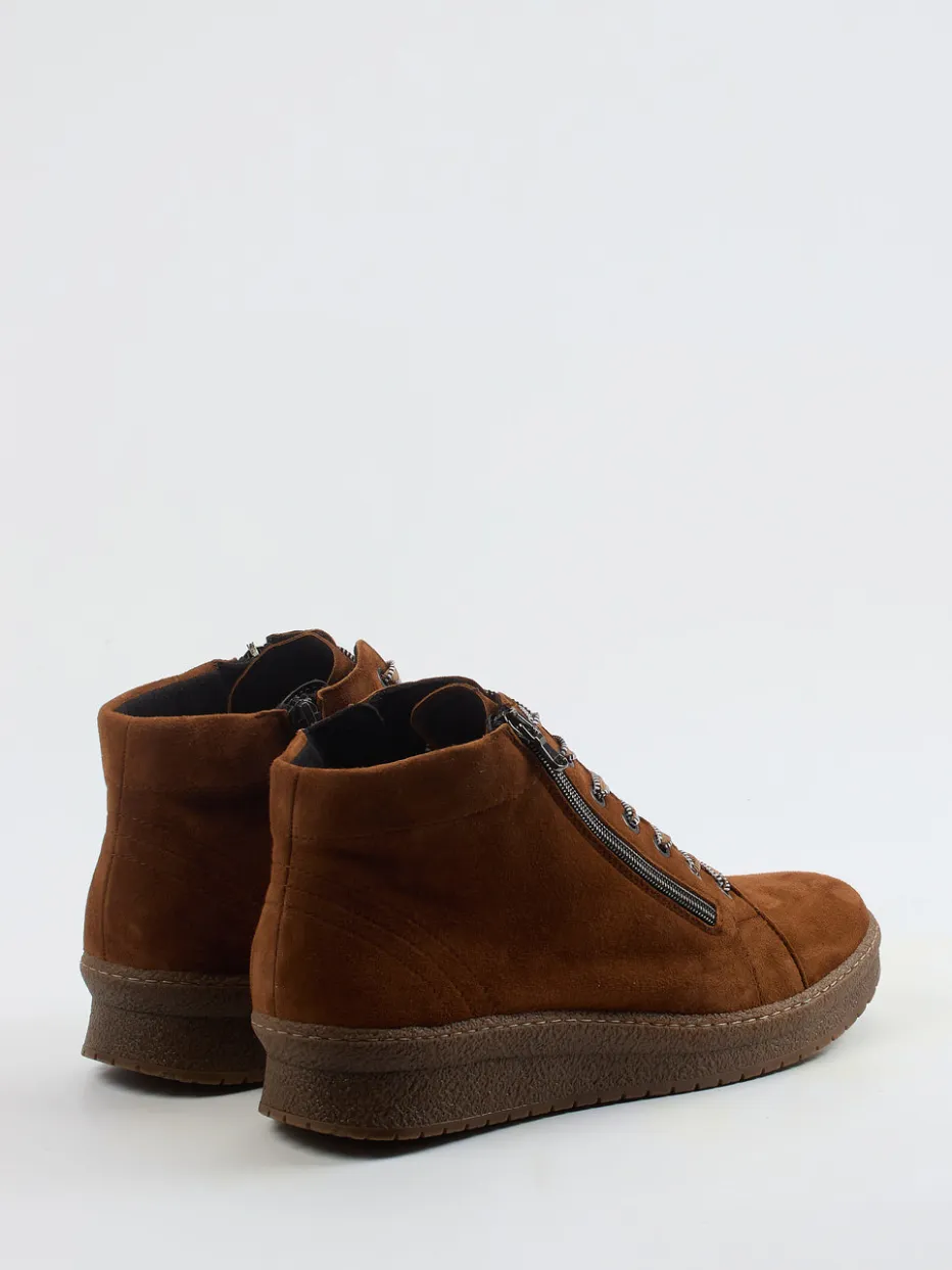 – Keilabsatz-Boots aus Veloursleder*Semler Online