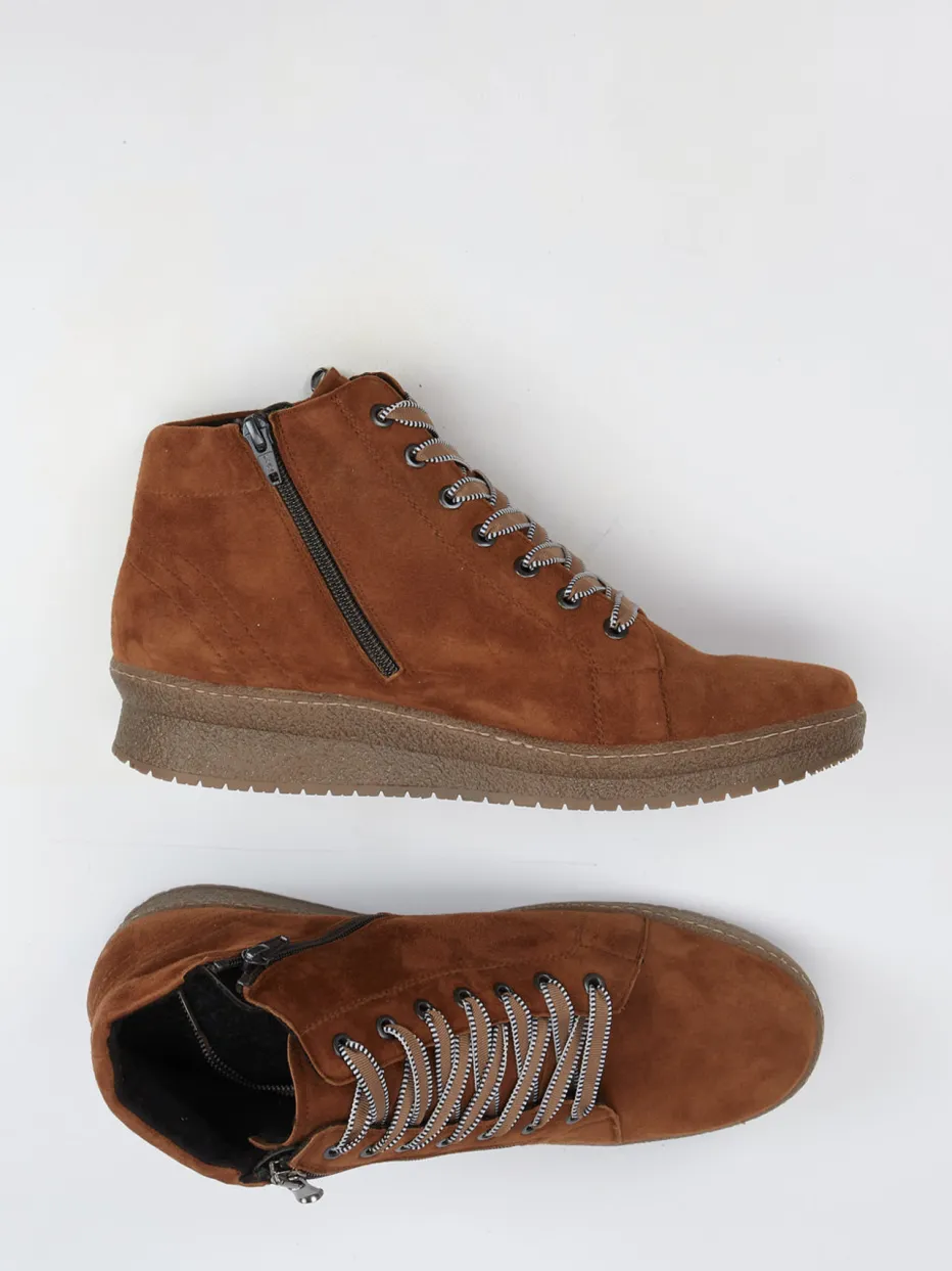 – Keilabsatz-Boots aus Veloursleder*Semler Online