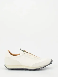 – Sneaker aus Känguruleder in Offwhite*Shoto Hot