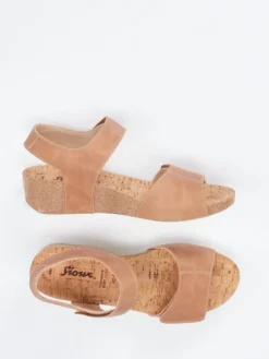 – Komfort-Sandale aus Kalbleder hell*Sioux New