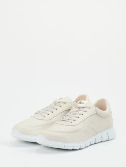 – Sneaker aus Kalbleder in Creme*Sioux New