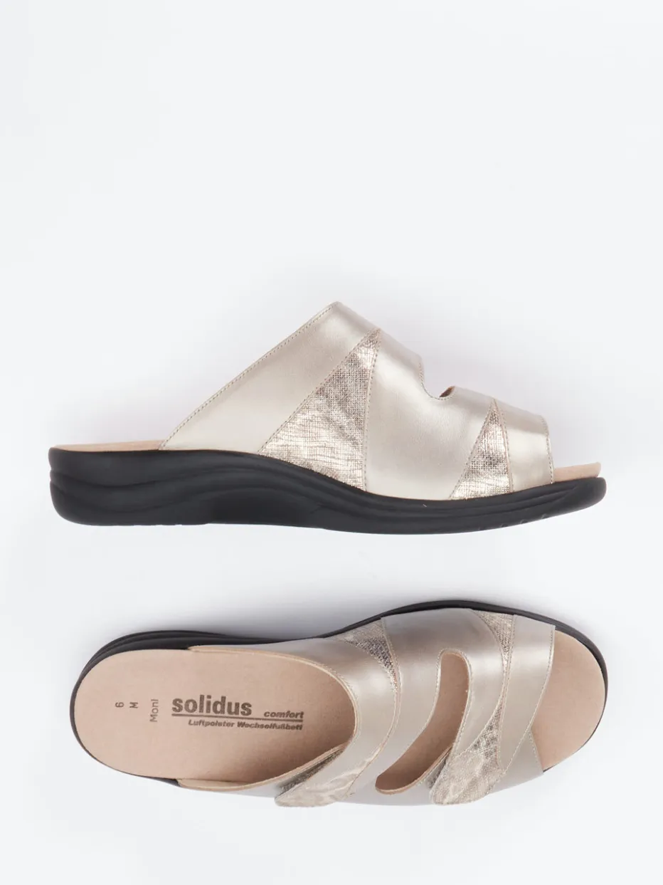 – Komfort-Pantoletten aus Metallicleder champagner*Solidus Best