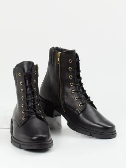 – Schnürstiefelette aus Kalbleder*Solidus Sale