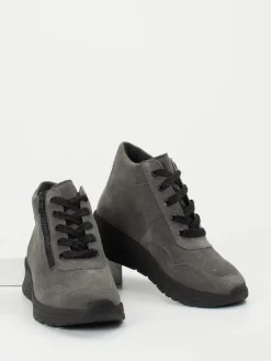 – Schnürstiefelette aus Veloursleder*Solidus Online