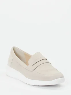 – Slipper aus Veloursleder in Cremebeige*Solidus