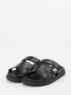 – Slides aus Kalbleder*Steve Madden