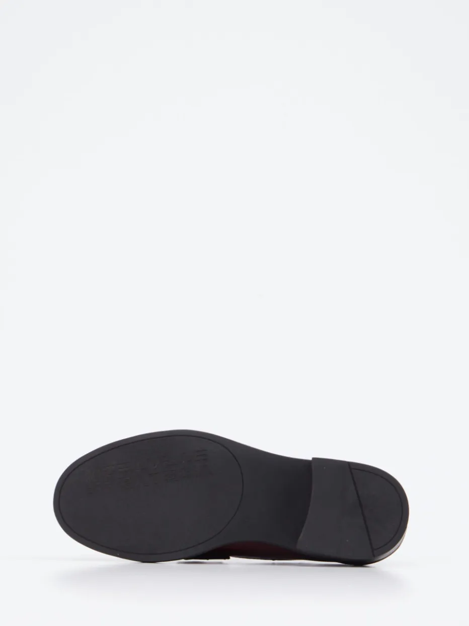 – Loafer aus Lackleder in Bordeaux*Strategia Sale