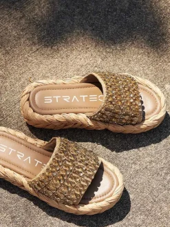 Damen Strategia – Plateau-Sandale aus Metallic mit Bastoptik